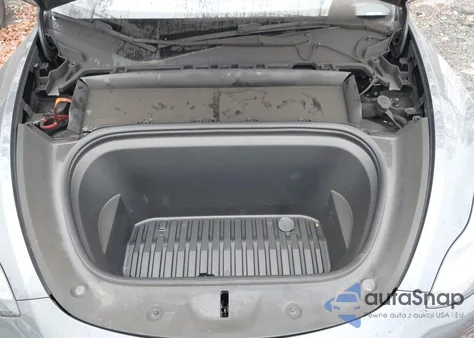 2023 Tesla Model Y Awd/Long Range Dual Motor All-Wheel Drive из США, поврежденный, VIN 7SAYGDEEXPA206478